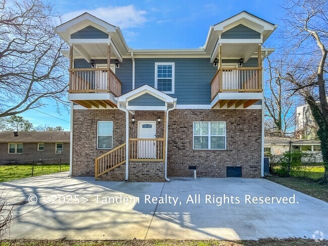 Building Photo - 738 Alloway St Rental
