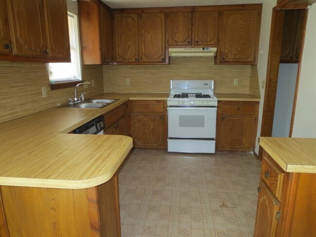 Photo - 8421 Bigwood Dr