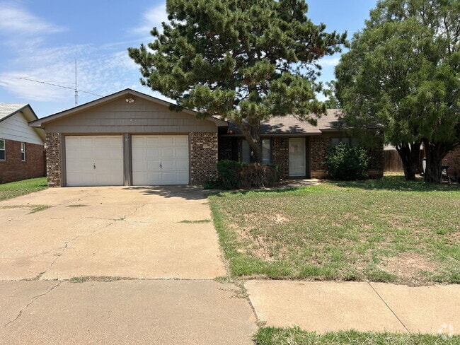 Building Photo - Charming 3-Bedroom Lubbock Home with Cozy ...