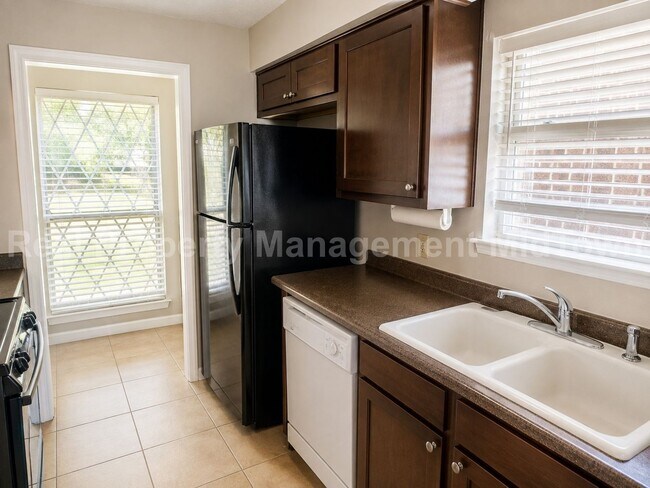 Photo - 4209 Wingrove Dr