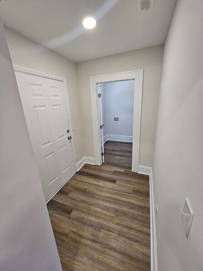 Photo - 3614 Phillips St