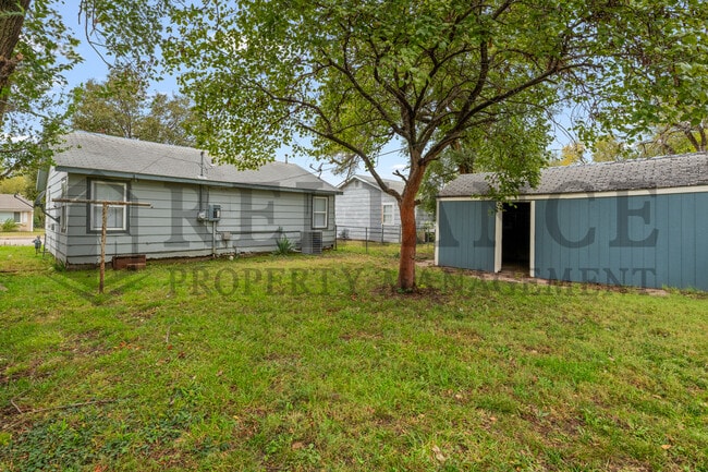 Photo - 1422 S Meridian Ave