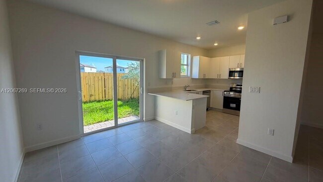 Photo - 2537 SE 25th Ct