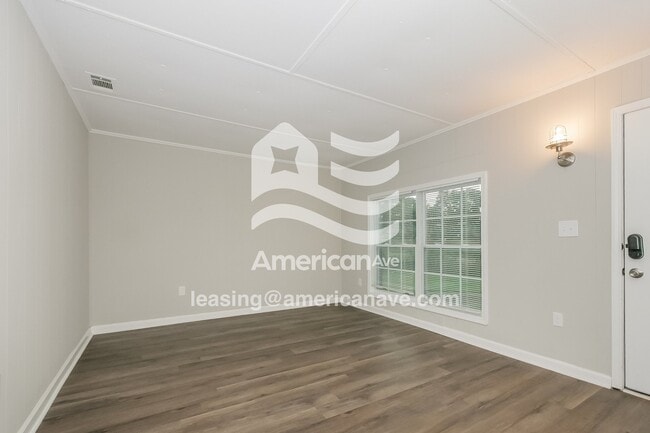Photo - 129 Royal Ct