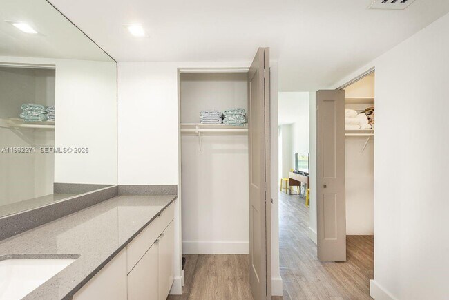 Photo - 100 Bayview Dr Unidad 210