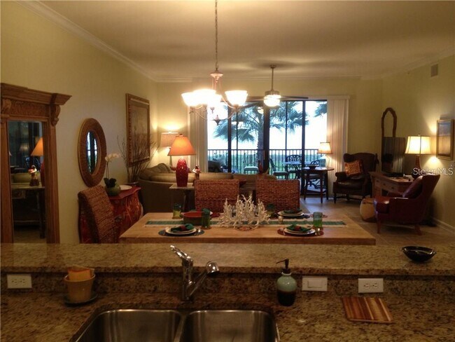 89 Vivante Blvd Unit 203