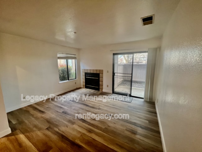 Photo - 1801 Marshall Rd Unit Apt 411