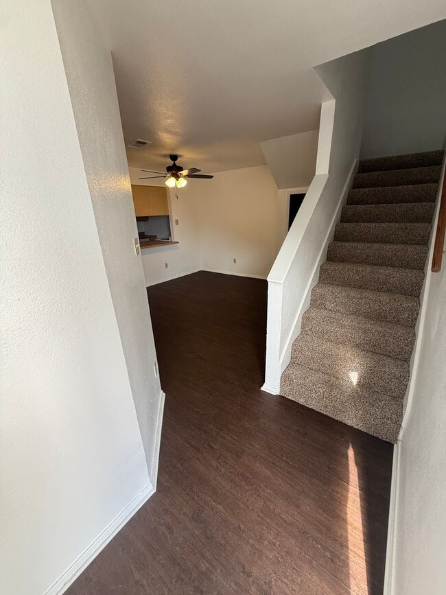 Photo - JAMES2812-14 Unidad 2814