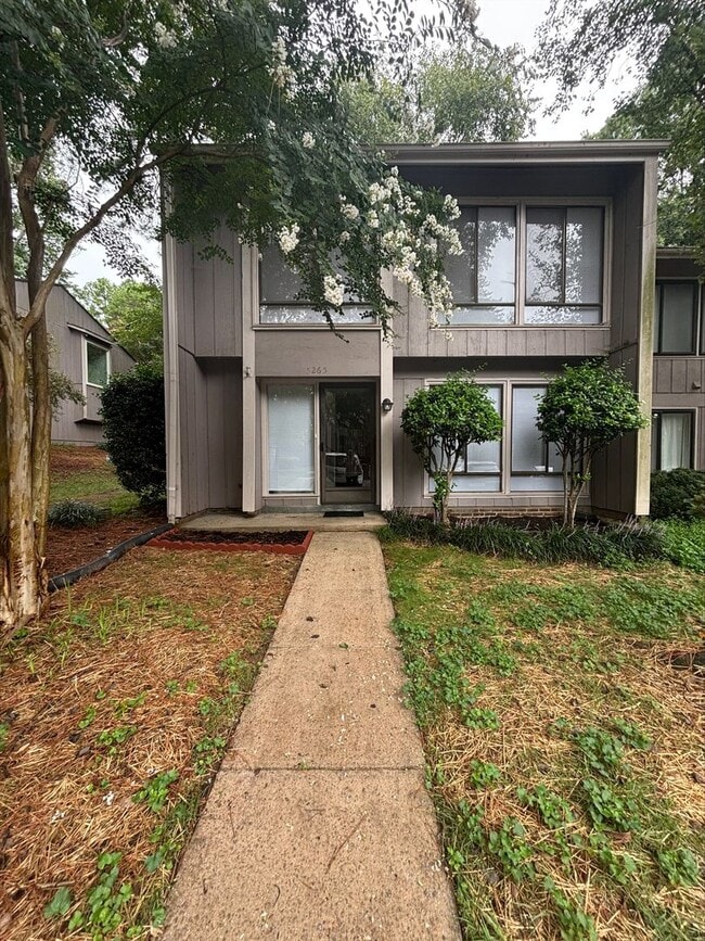 Building Photo - New Listing - Don't Miss Out! If you apply... Rental