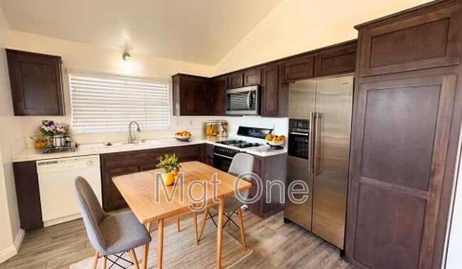 Photo - 23097 Mansfield Ln