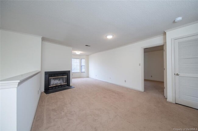 Photo - 105K Stratford Dr