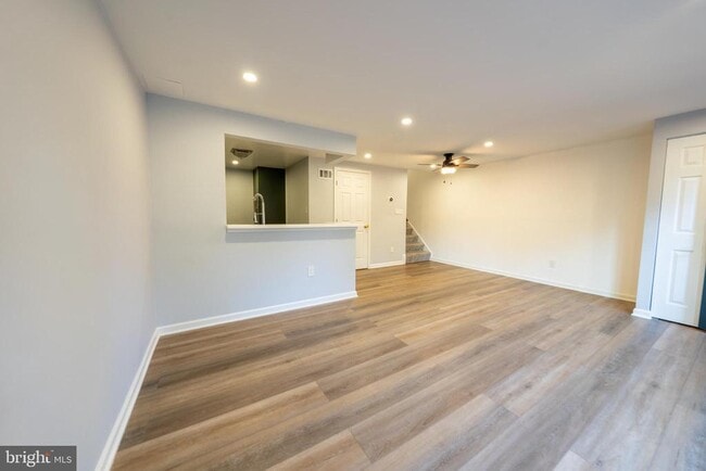 Photo - 9377 Chadburn Pl