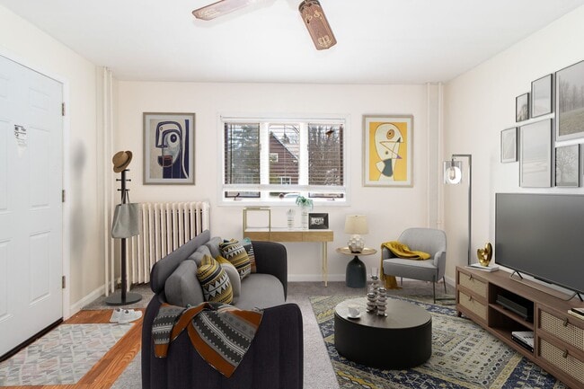 Photo - Available June 1st - RECENTLY REFRESHED 2 BED/1 BATH Unidad 1