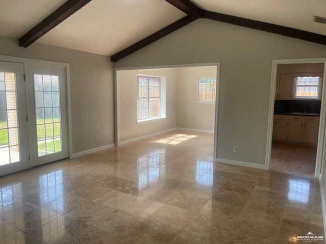 Photo - 14-25 1/2 N 25 1/2 St