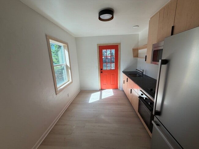 Photo - 10 Ruberia Ave
