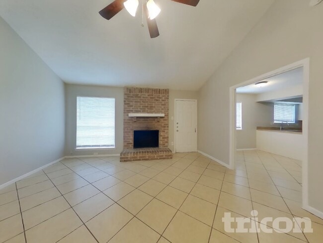 Photo - 4523 Mossygate Dr