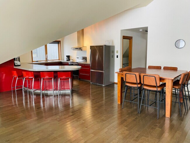 Photo - 16 Manitou Rd Unit SI ID1386666P