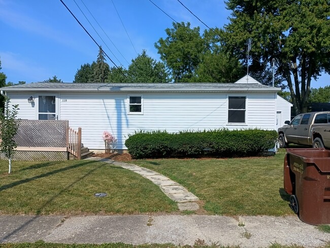 Building Photo - Unit 23