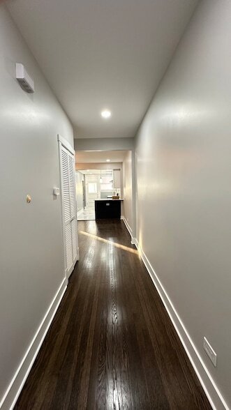 Photo - 5224 N Bernard St Unidad 2