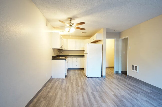 Photo - Cozy 1-Bedroom Near OHSU Ready Mid-April! Unit 110