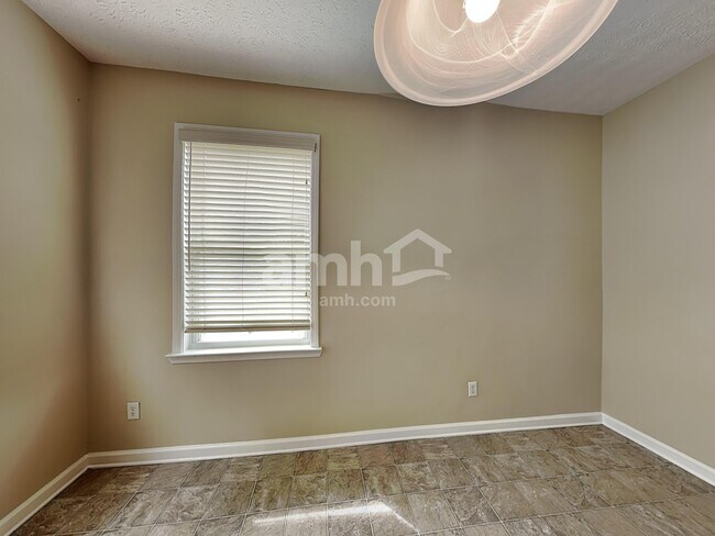 Photo - 7105 Flagstone Pl