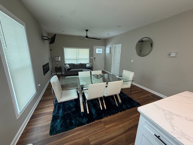 Photo - Room in House on Bolton Rd NW