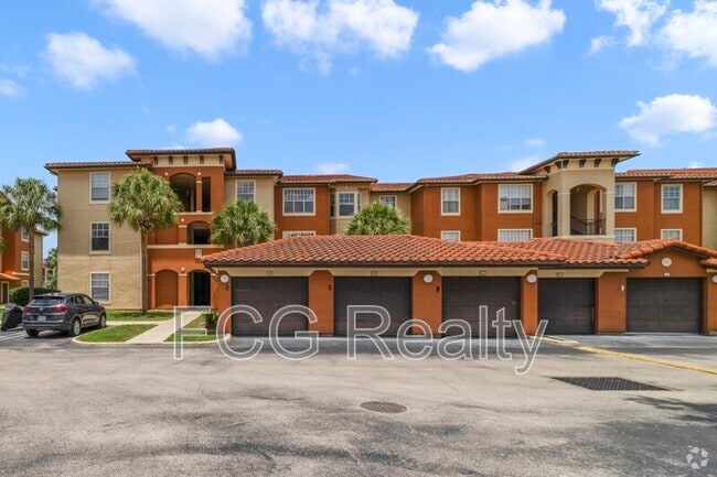 Building Photo - 5548 Metrowest Blvd Unit Apt 6-201