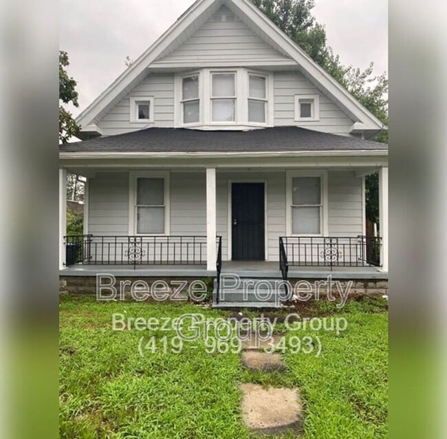 Building Photo - 319 N Detroit Ave Rental