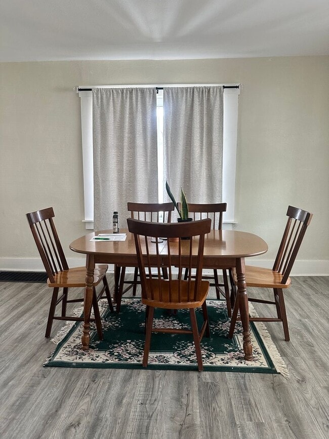 Photo - 1122 E Dunklin St