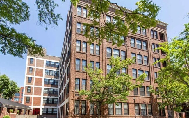 Photo - Luxurious 1-Bed/1-Bath Condo At Bridgeview Place! Available January 2026! Unit 114