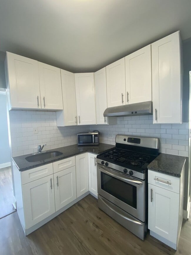 Photo - 4812 S Elizabeth St Unit 2R