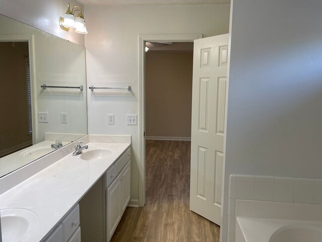 Photo - 618 Ridge Park Dr