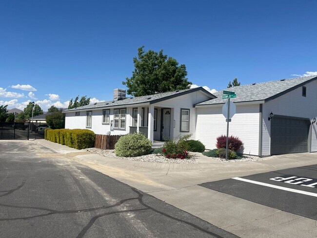 Quail Run gated community - Quail Run gated community House