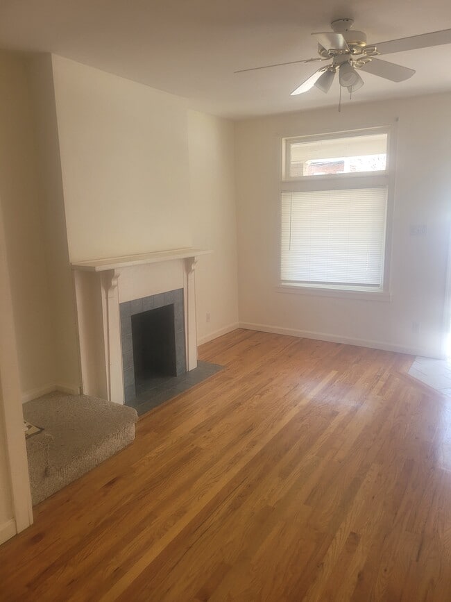 Photo - 524 Lloyd St Townhome