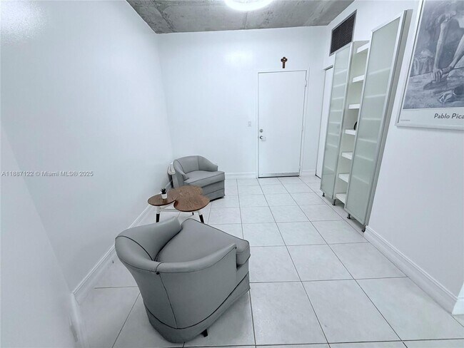 Photo - 690 SW 1st Ct Unit 1134