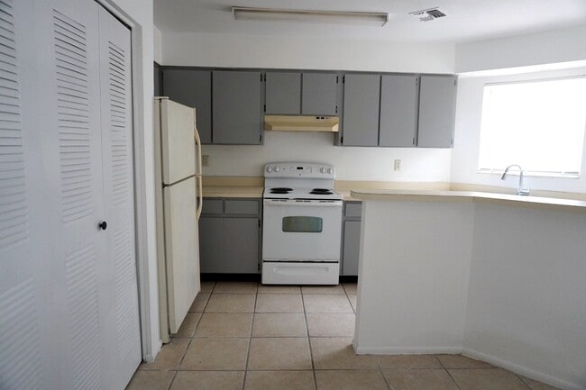 3640 Meriden Ave Unidad 3