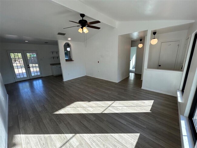 Photo - 12121 Sunderland Dr