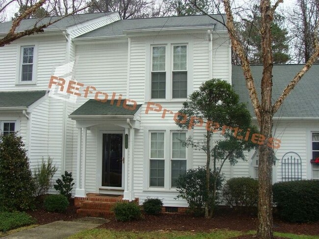 Building Photo - Charming 2-Story 2 BR Townhome @ Paxton To...