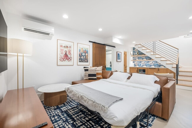 Photo - 2457 4th Ave W Unidad SI ID1035899P