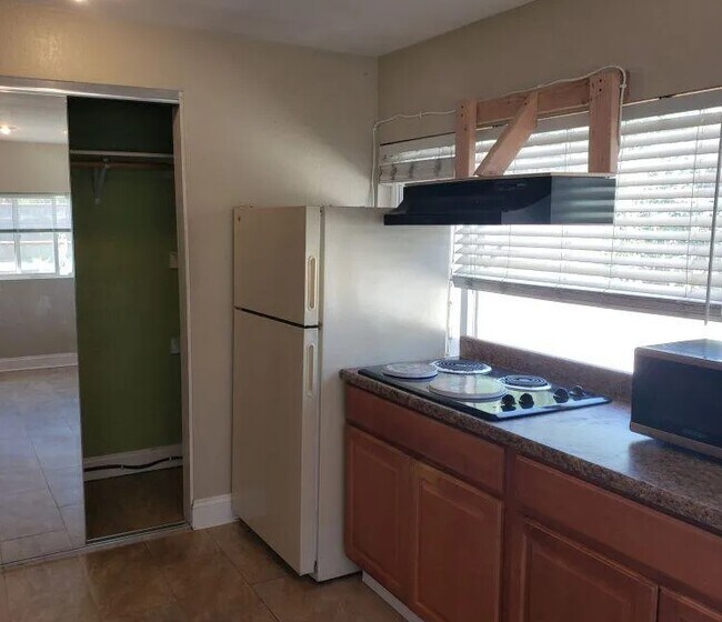 Photo - 4728 Mendoza Ave Unit Studio