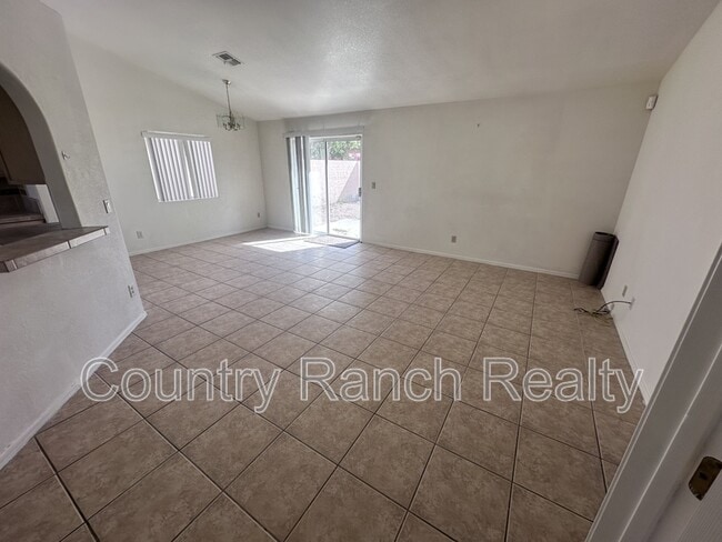 Photo - 1934 Easy St