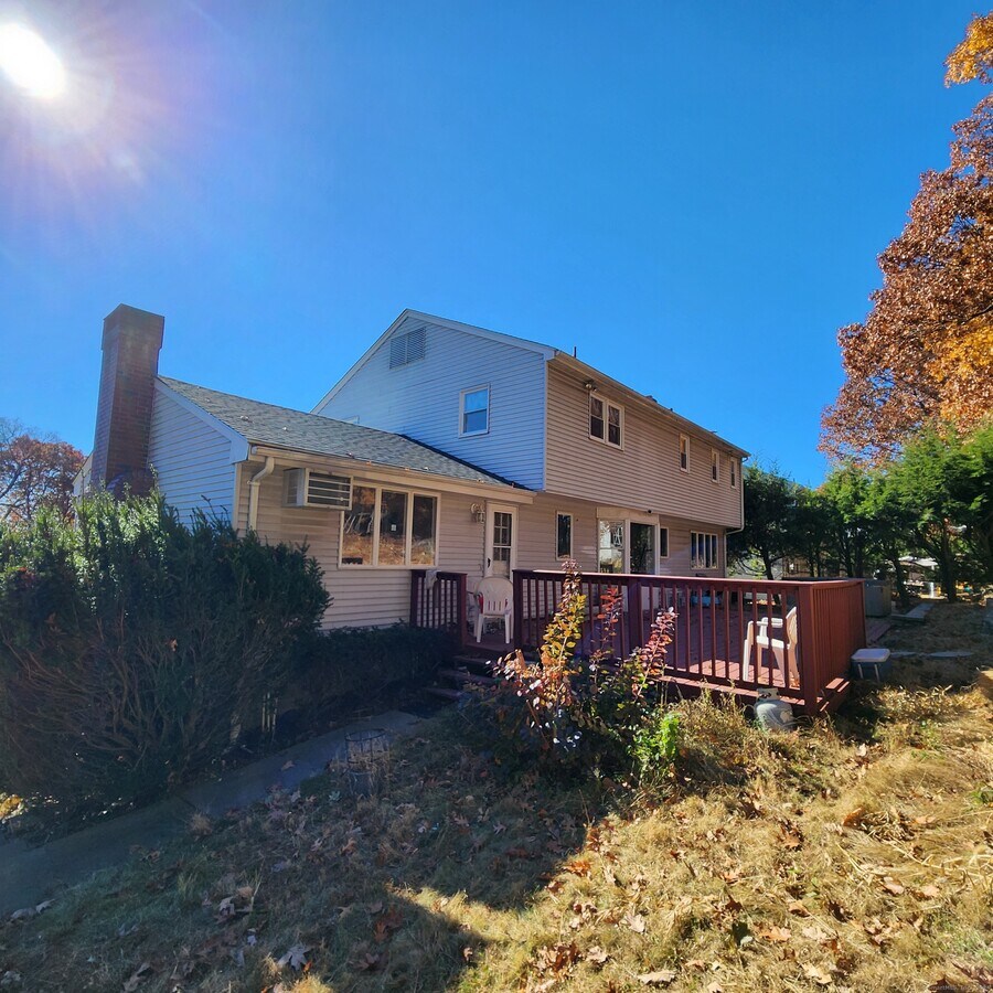 288 Candlewyck Dr House House Rental in Newington, CT