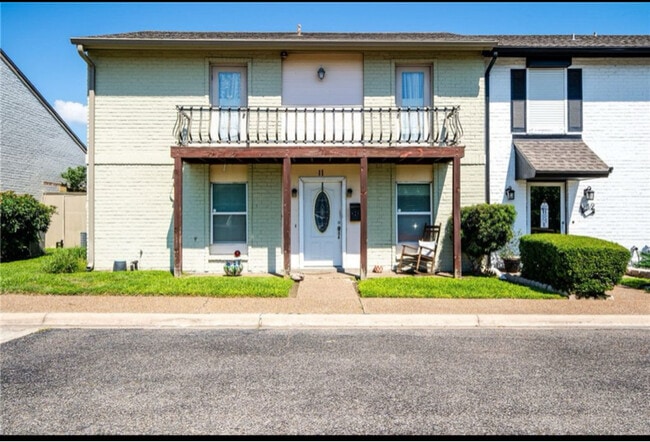Photo - 11 Rock Creek Dr