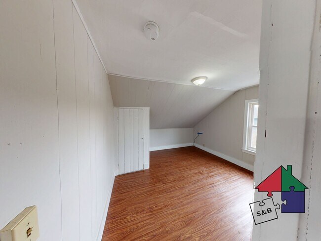 Photo - Save Big This Winter! 3BR Cottage – Heat Included!