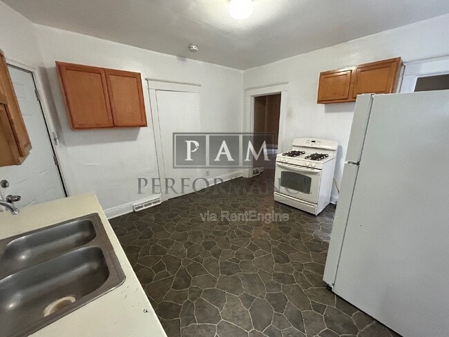 Photo - 2443 S 9th St
