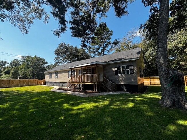 Photo - Spacious 4-Bed, 3-Bath Retreat on Greenhill Rd – 2000 Sq Ft of Charleston Charm!