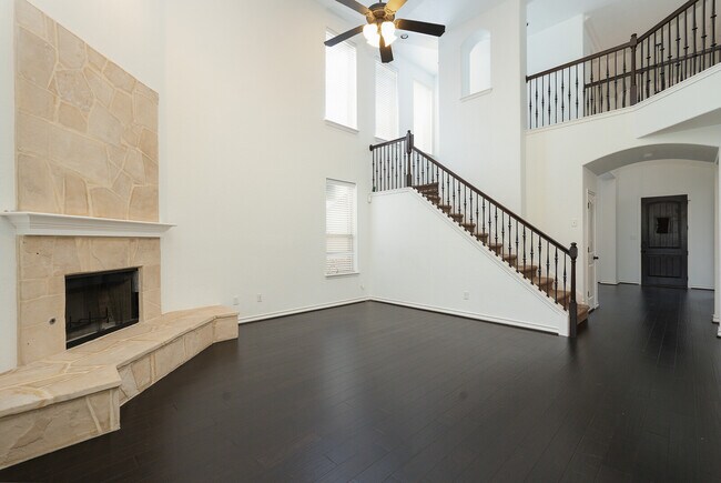 Photo - 7811 Rushing Creek