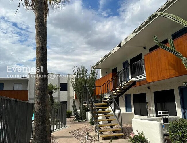 Building Photo - 2635 Hayden Rd Unit 1000