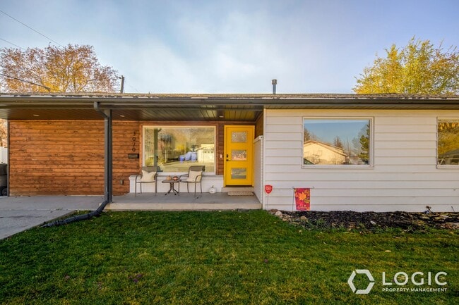 Photo - Stunning Home in Cottonwood Heights!!