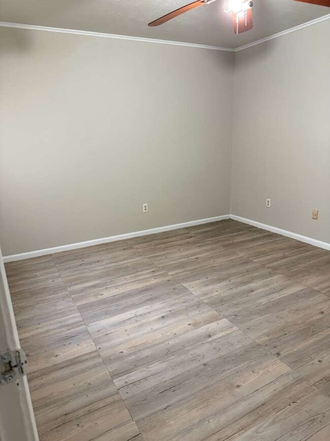 Photo - 9210 Glen Meadow Ln